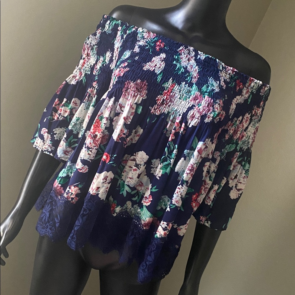 Umgee Navy Floral Blouse with Lace Trim
